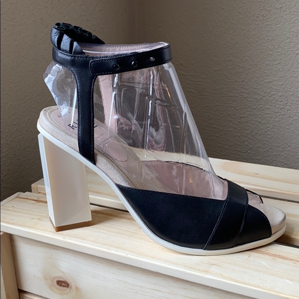 Chunky Heel - image 2